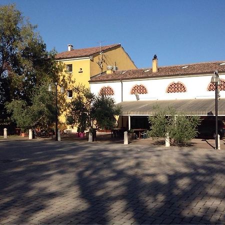 Agriturismo La Rasdora Porto Mantovano Exterior photo